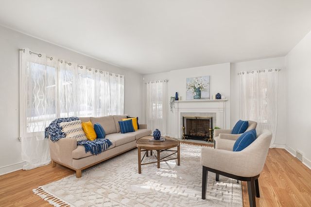 310 N Townview Circle, Mansfield, OH 44907