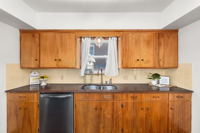 310 N Townview Circle, Mansfield, OH 44907