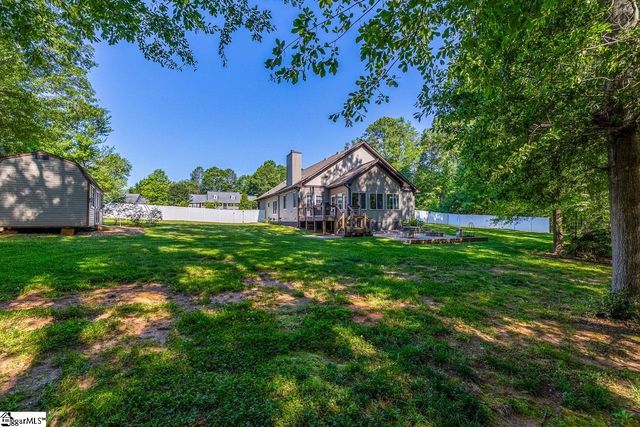 64 Montague Circle, Greenville, SC 29617