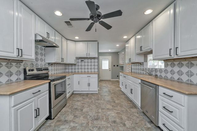 6335 Pollock Ave, El Dorado, CA 95623