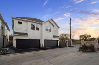 3925 Willowbend Point Drive, Houston, TX 77025