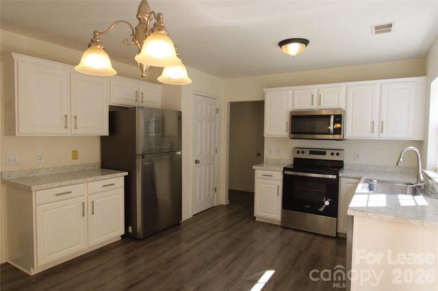 11118 Cypress View Drive, Charlotte, NC 28262