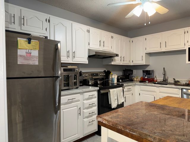 495 Vincellette Street 12, Bridgeport, CT 06606