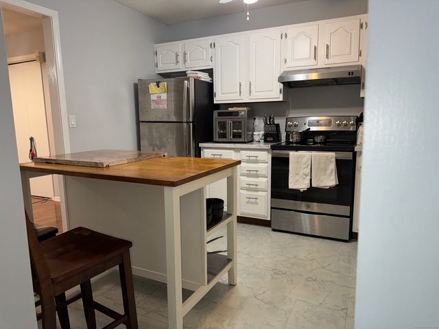 495 Vincellette Street 12, Bridgeport, CT 06606