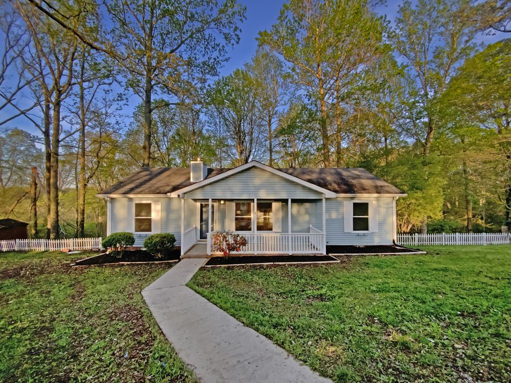 1230 Chapmansboro Rd, Chapmansboro, TN 37035