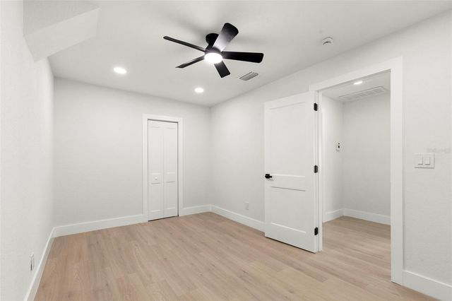 5501 N ALBANY AVENUE, Tampa, FL 33603