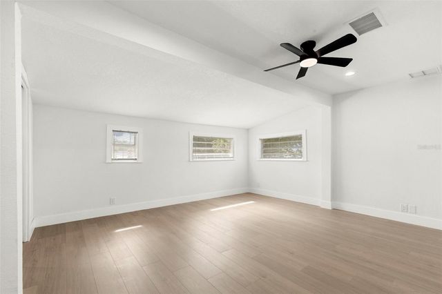 5501 N ALBANY AVENUE, Tampa, FL 33603