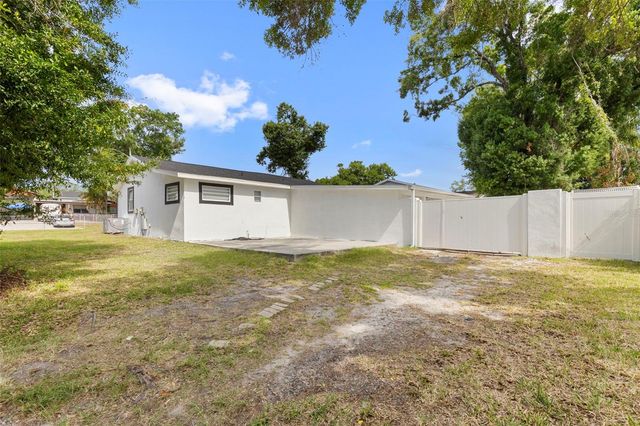 5501 N ALBANY AVENUE, Tampa, FL 33603