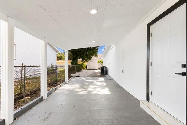 5501 N ALBANY AVENUE, Tampa, FL 33603