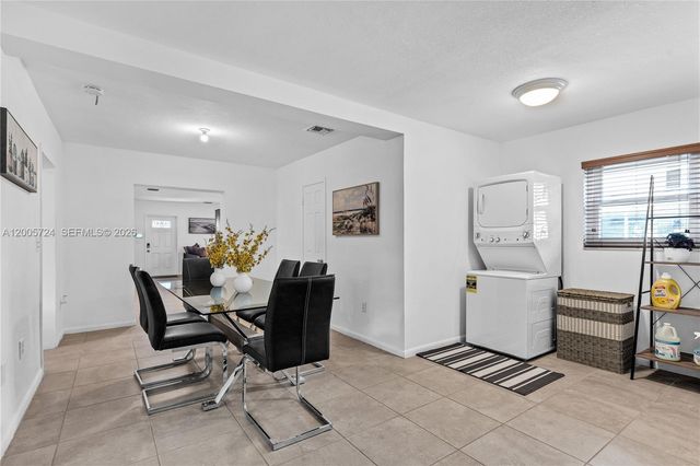 1430 NE 11th St 1430, Homestead, FL 33033