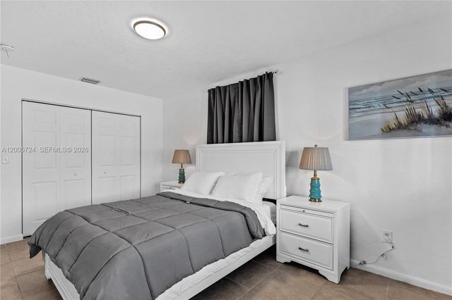 1430 NE 11th St 1430, Homestead, FL 33033