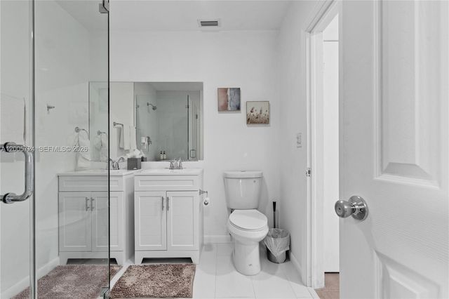 1430 NE 11th St 1430, Homestead, FL 33033