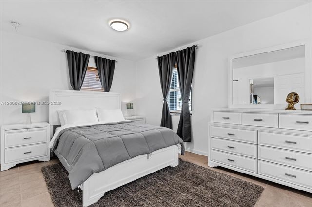 1430 NE 11th St 1430, Homestead, FL 33033