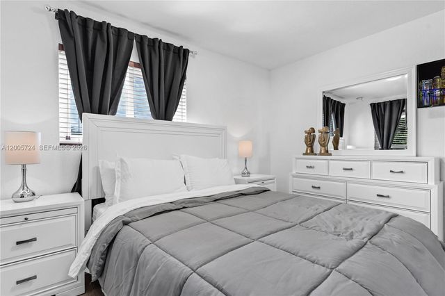 1430 NE 11th St 1430, Homestead, FL 33033