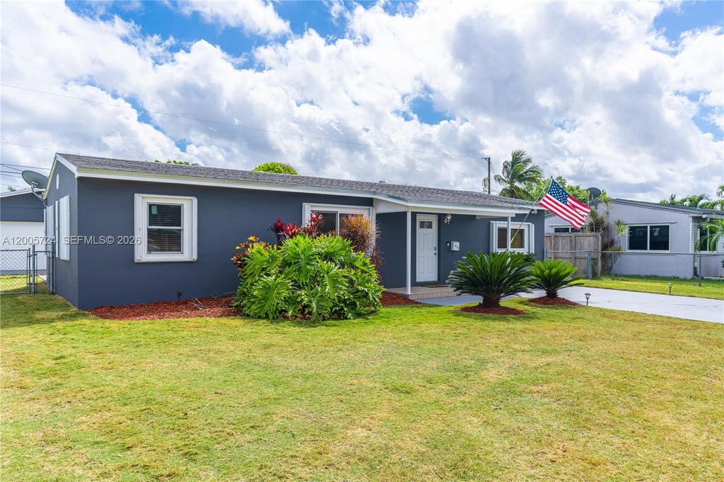 1430 NE 11th St 1430, Homestead, FL 33033