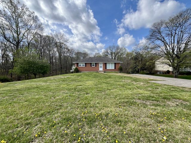 2950 Ashland City Rd, Clarksville, TN 37043