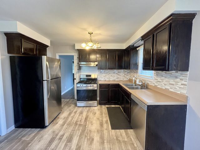 2950 Ashland City Rd, Clarksville, TN 37043