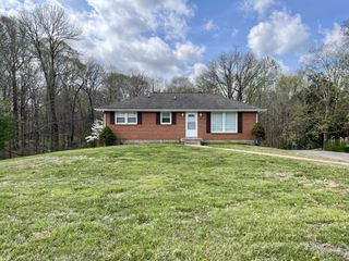 2950 Ashland City Rd, Clarksville, TN 37043