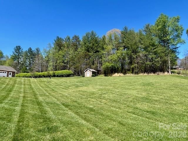 3558 Playmore Beach Road, Lenoir, NC 28645