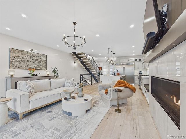 1286 S Pennsylvania St, Denver, CO 80210
