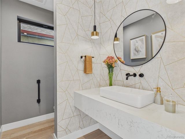 1286 S Pennsylvania St, Denver, CO 80210