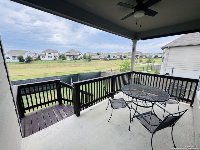 6626 Bowie Cv, Schertz, TX 78108