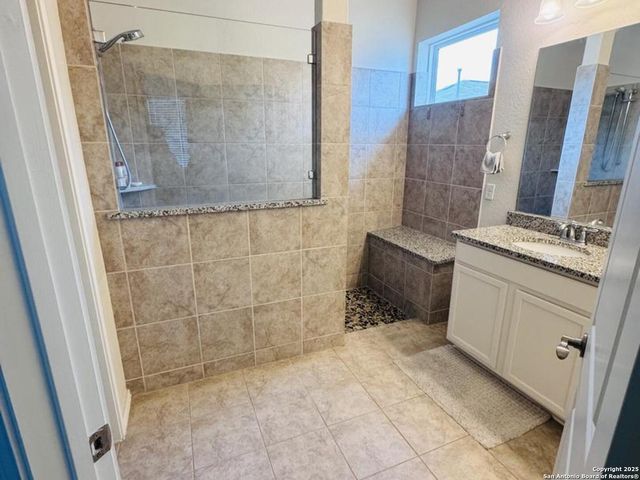6626 Bowie Cv, Schertz, TX 78108