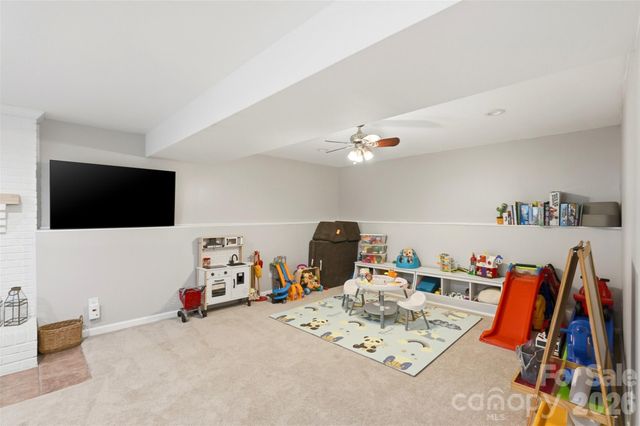 6723 Rollingridge Drive, Charlotte, NC 28211