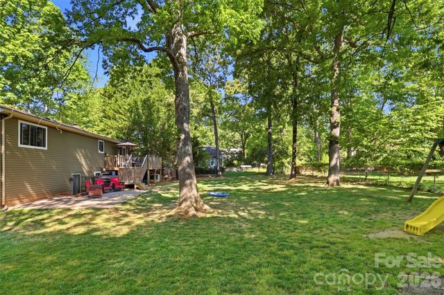 6723 Rollingridge Drive, Charlotte, NC 28211