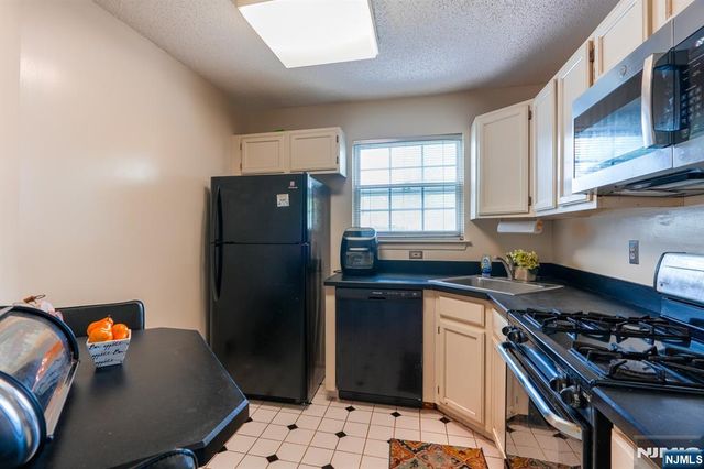 1234 Richmond Road, Mahwah, NJ 07430