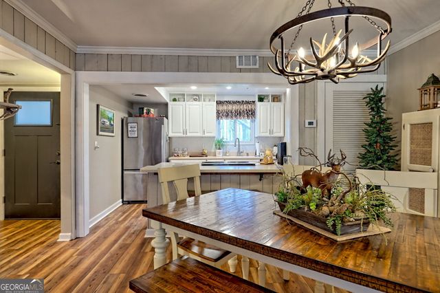 227 Shakespeare Drive 302, Clayton, GA 30525