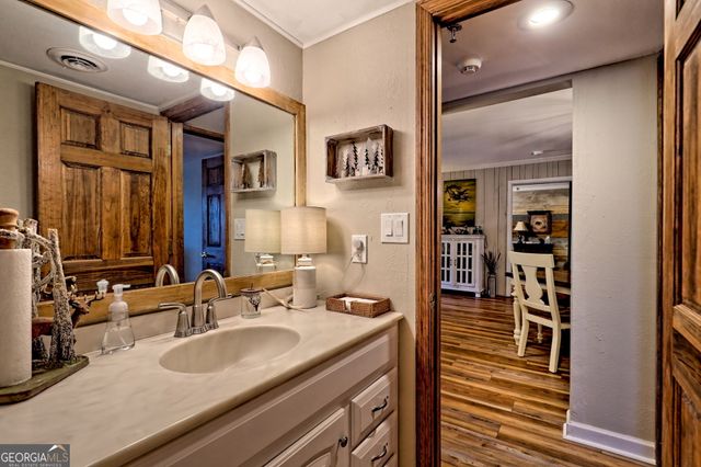 227 Shakespeare Drive 302, Clayton, GA 30525