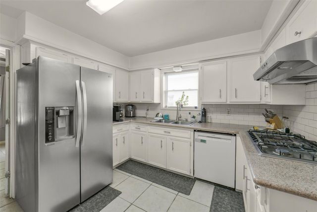 203 Leyden Court, Katy, TX 77450