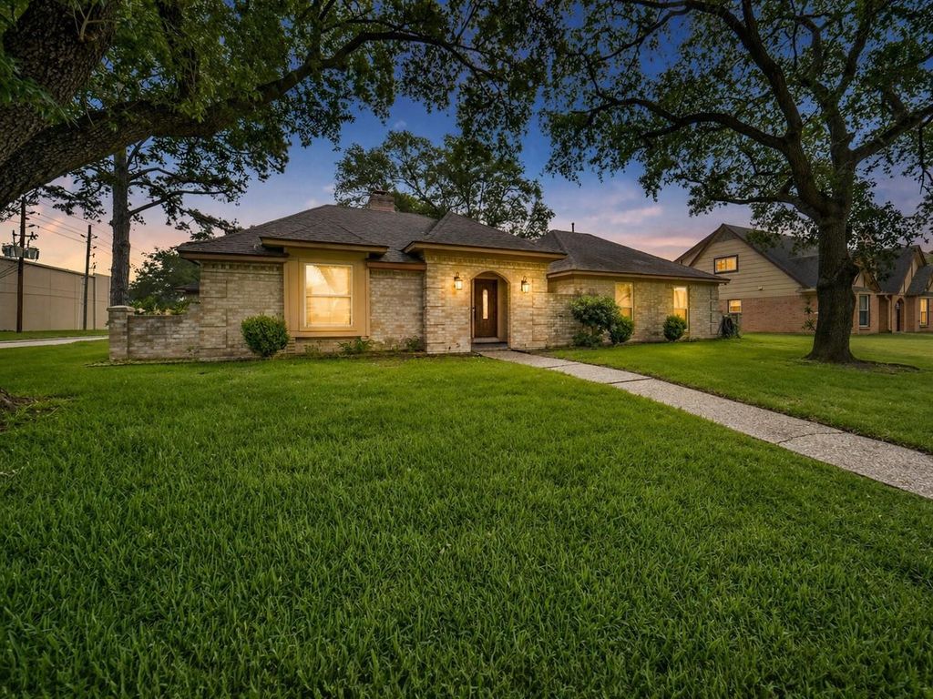 203 Leyden Court, Katy, TX 77450