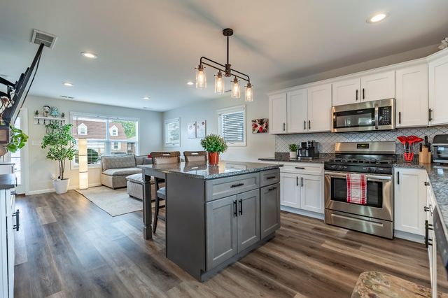 6739 Ontario Avenue, Hammond, IN 46323