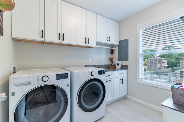 6739 Ontario Avenue, Hammond, IN 46323