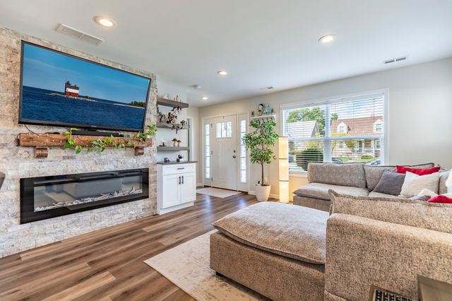 6739 Ontario Avenue, Hammond, IN 46323