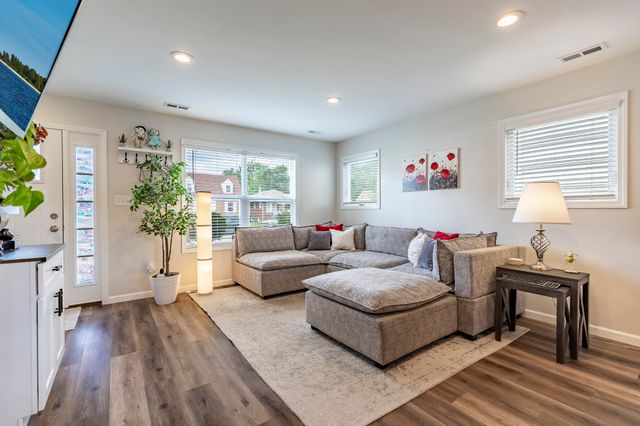 6739 Ontario Avenue, Hammond, IN 46323