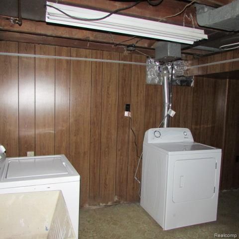 25316 Culver Street, Saint Clair Shores, MI 48081