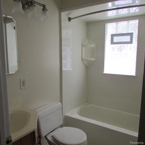 25316 Culver Street, Saint Clair Shores, MI 48081