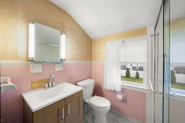 46 Selwyn Rd, Braintree, MA 02184