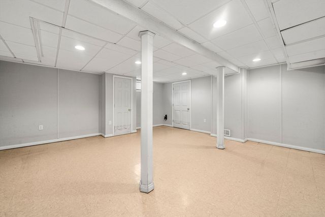 46 Selwyn Rd, Braintree, MA 02184