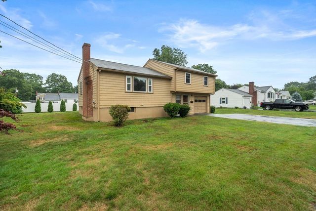 46 Selwyn Rd, Braintree, MA 02184
