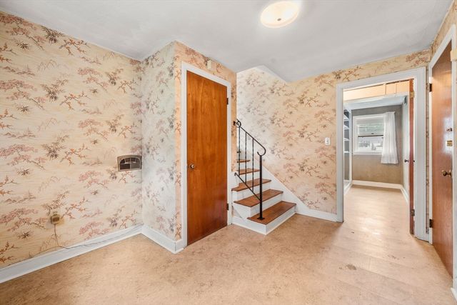 46 Selwyn Rd, Braintree, MA 02184