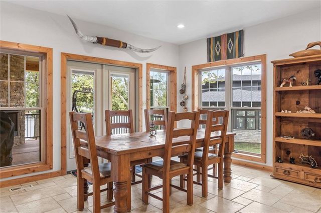 107 Harbor Point, Gallatin, MO 64640