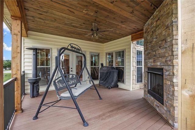 107 Harbor Point, Gallatin, MO 64640