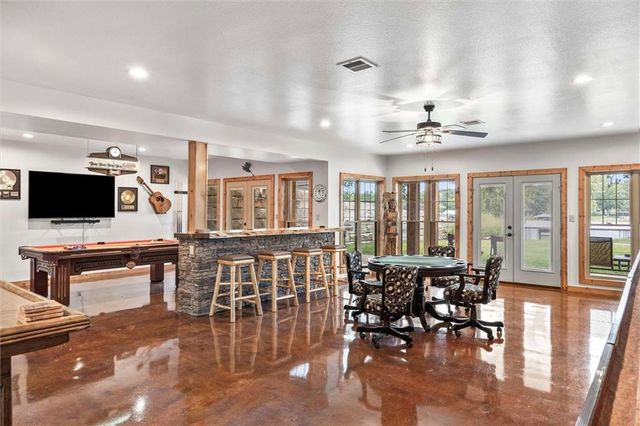 107 Harbor Point, Gallatin, MO 64640