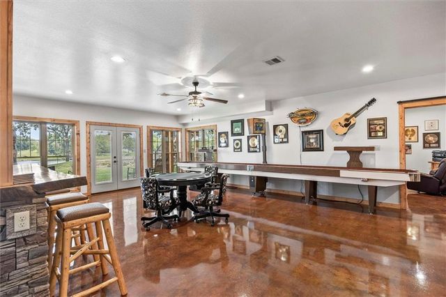 107 Harbor Point, Gallatin, MO 64640