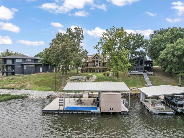 107 Harbor Point, Gallatin, MO 64640