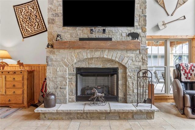 107 Harbor Point, Gallatin, MO 64640